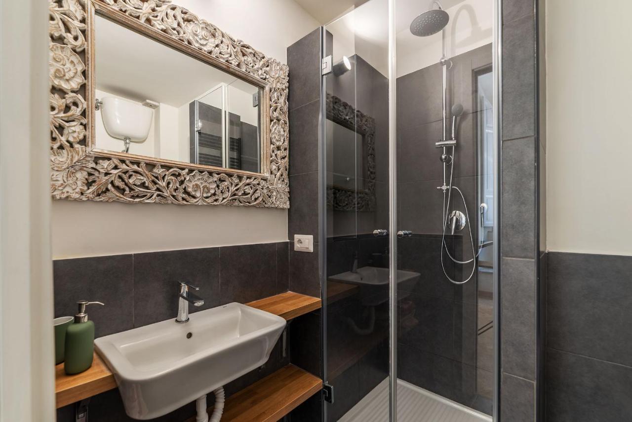 Apartment Castro Pretorio 3 - Fromhometorome *